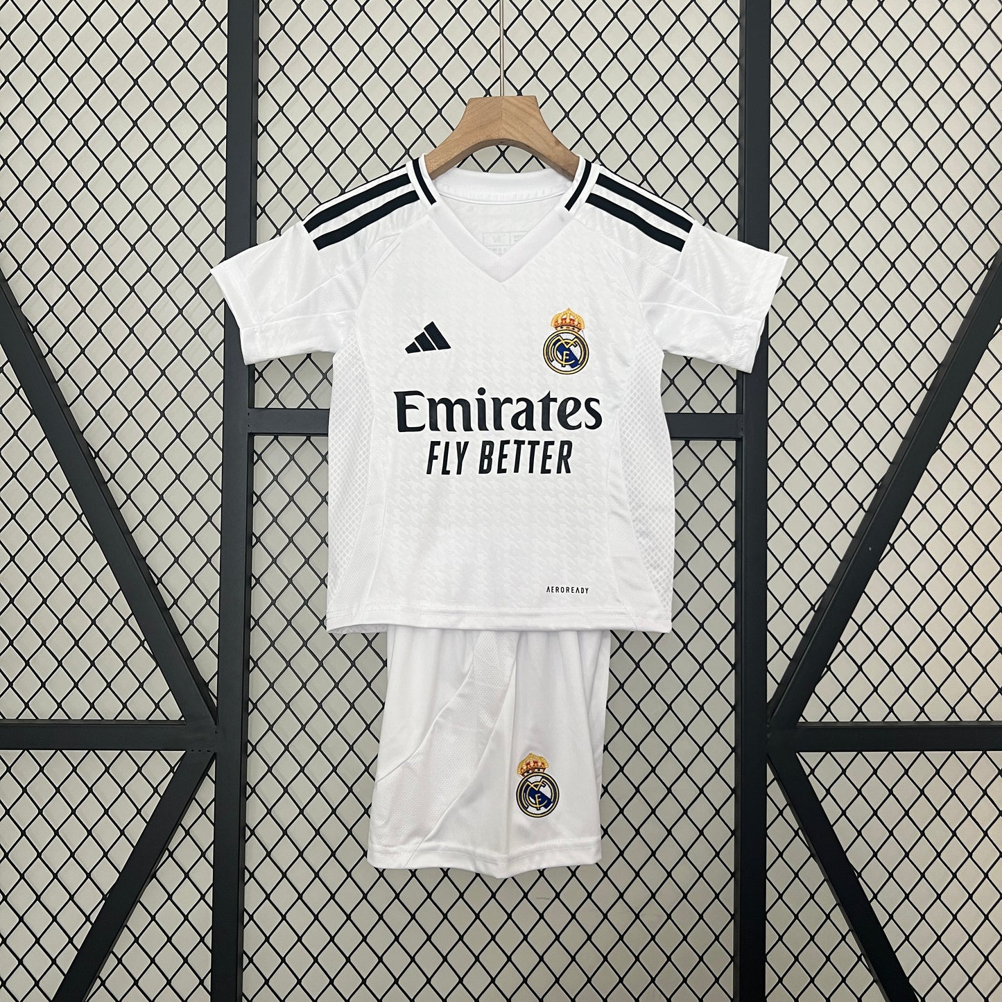 Kit Football Enfant Real Madrid Domicile 2024/2025