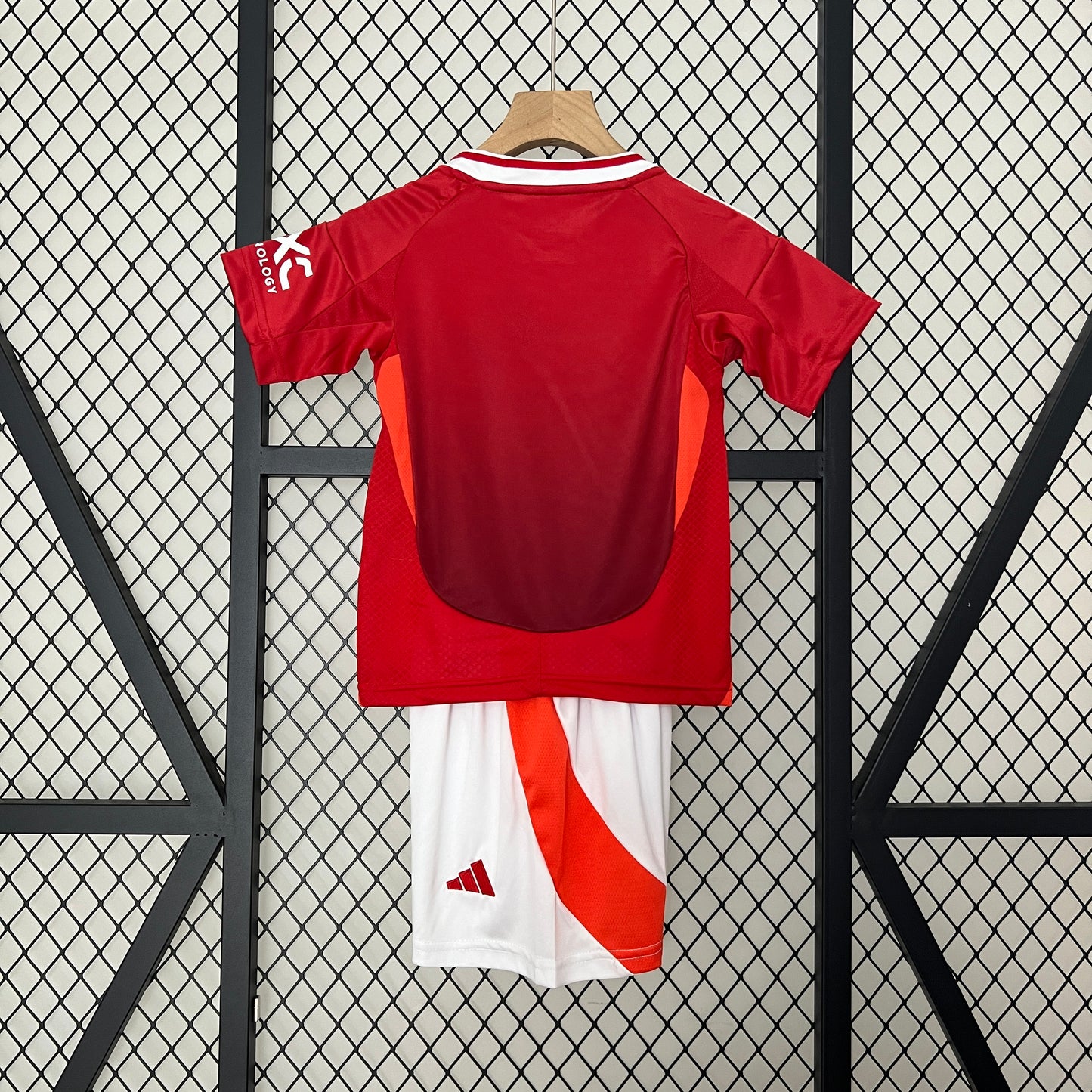 Kit Football Enfant Manchester United Domicile 2024/2025