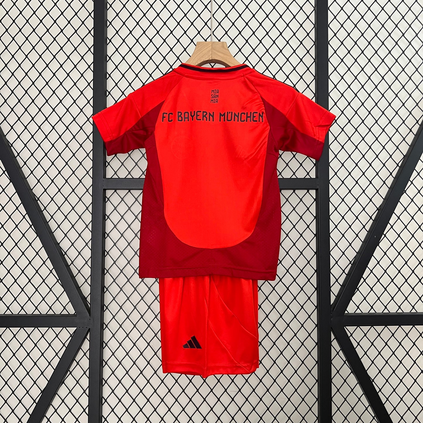 Kit Football Enfant Bayern Munich Domicile 2024/2025