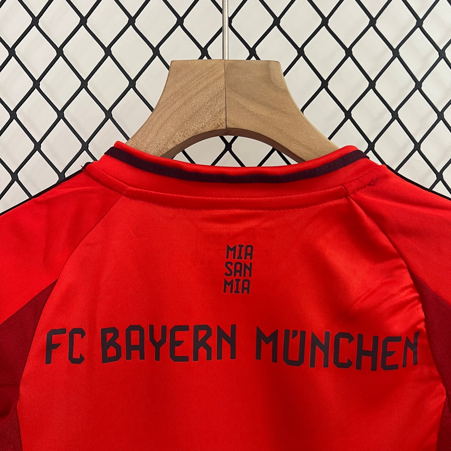 Kit Football Enfant Bayern Munich Domicile 2024/2025