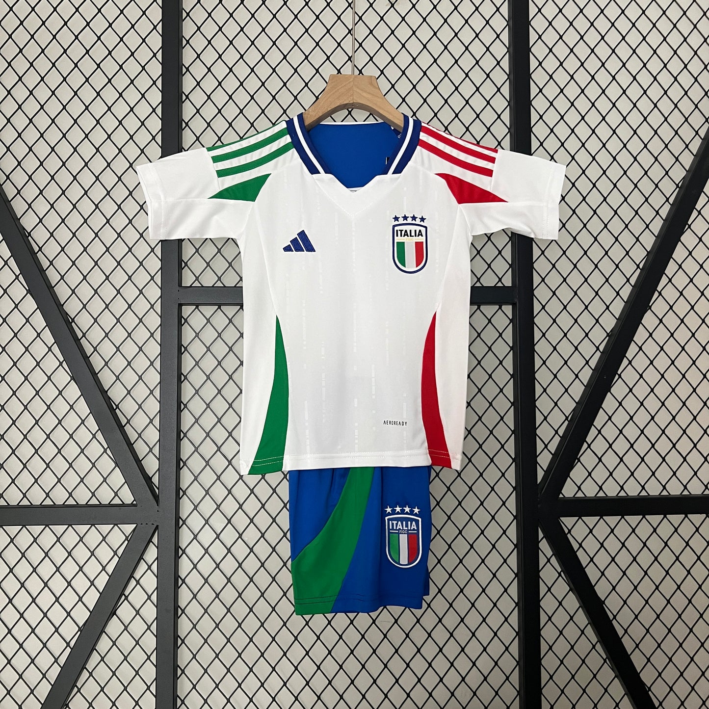 Kit Football Enfant Italie Extérieur 2024