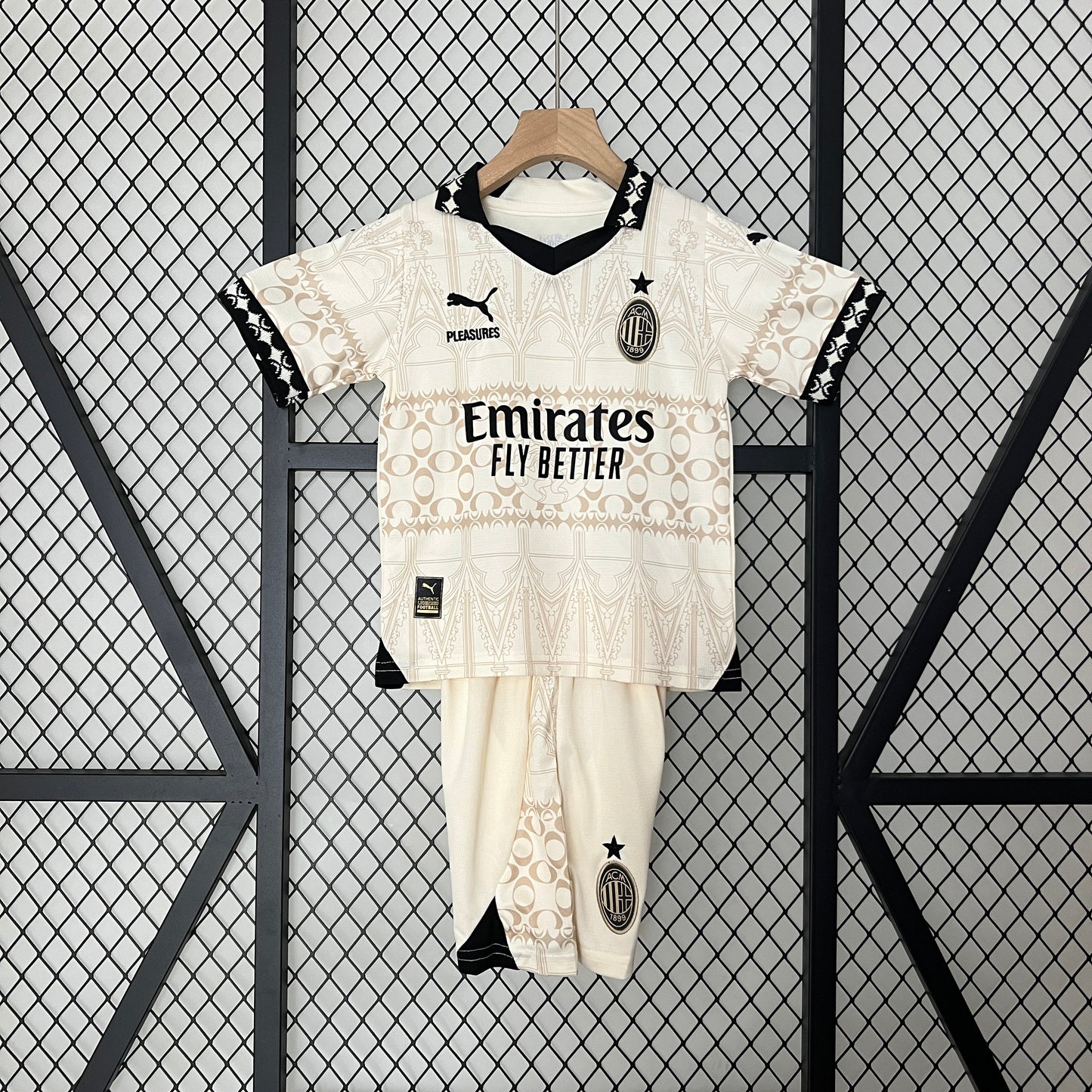 Kit Football Enfant AC Milan Spécial 2024/2025