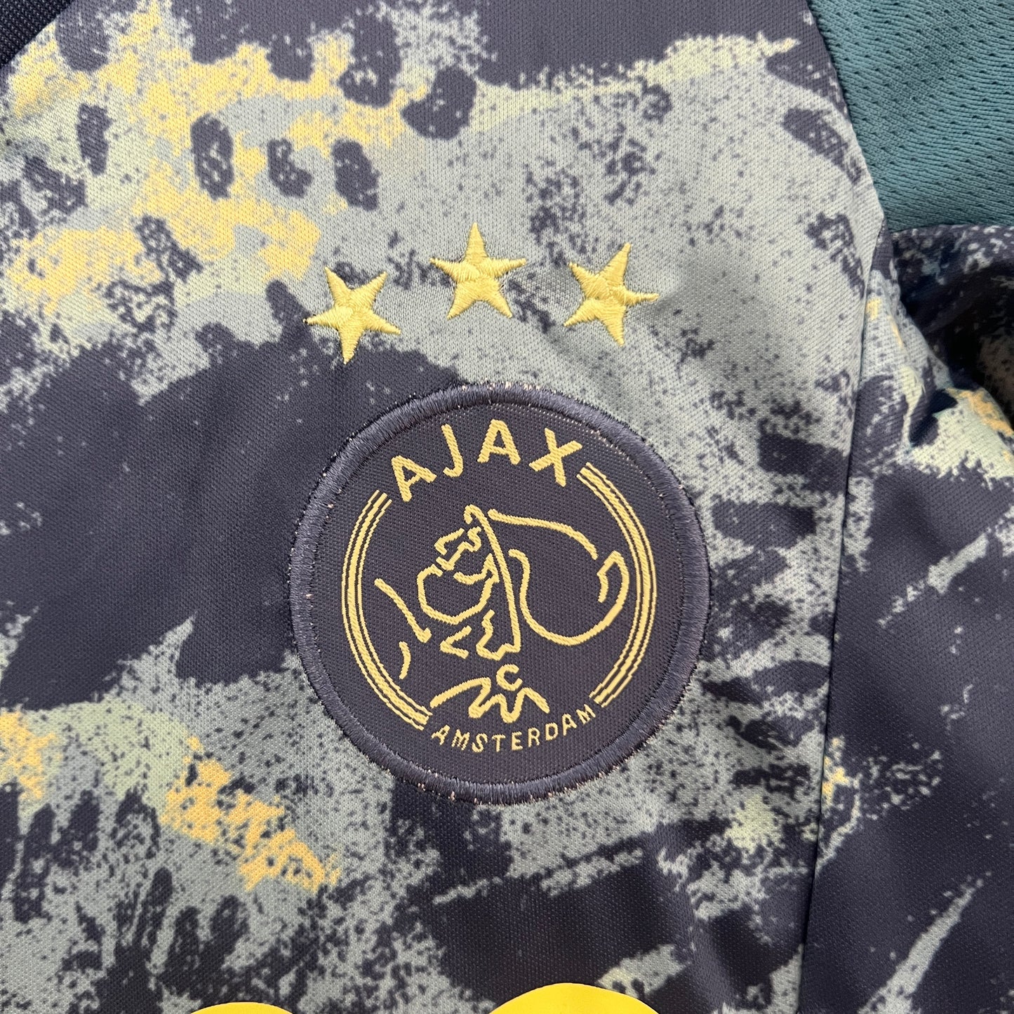 Kit Football Enfant Ajax Amesterdam Extérieur 2024/2025