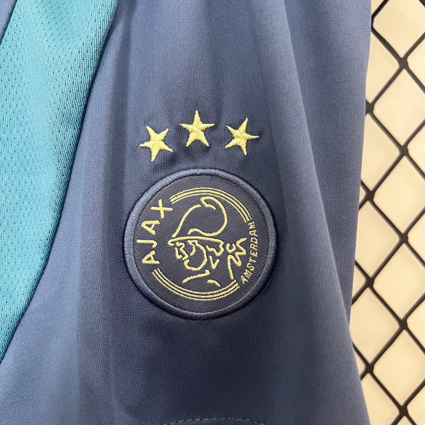 Kit Football Enfant Ajax Amesterdam Extérieur 2024/2025