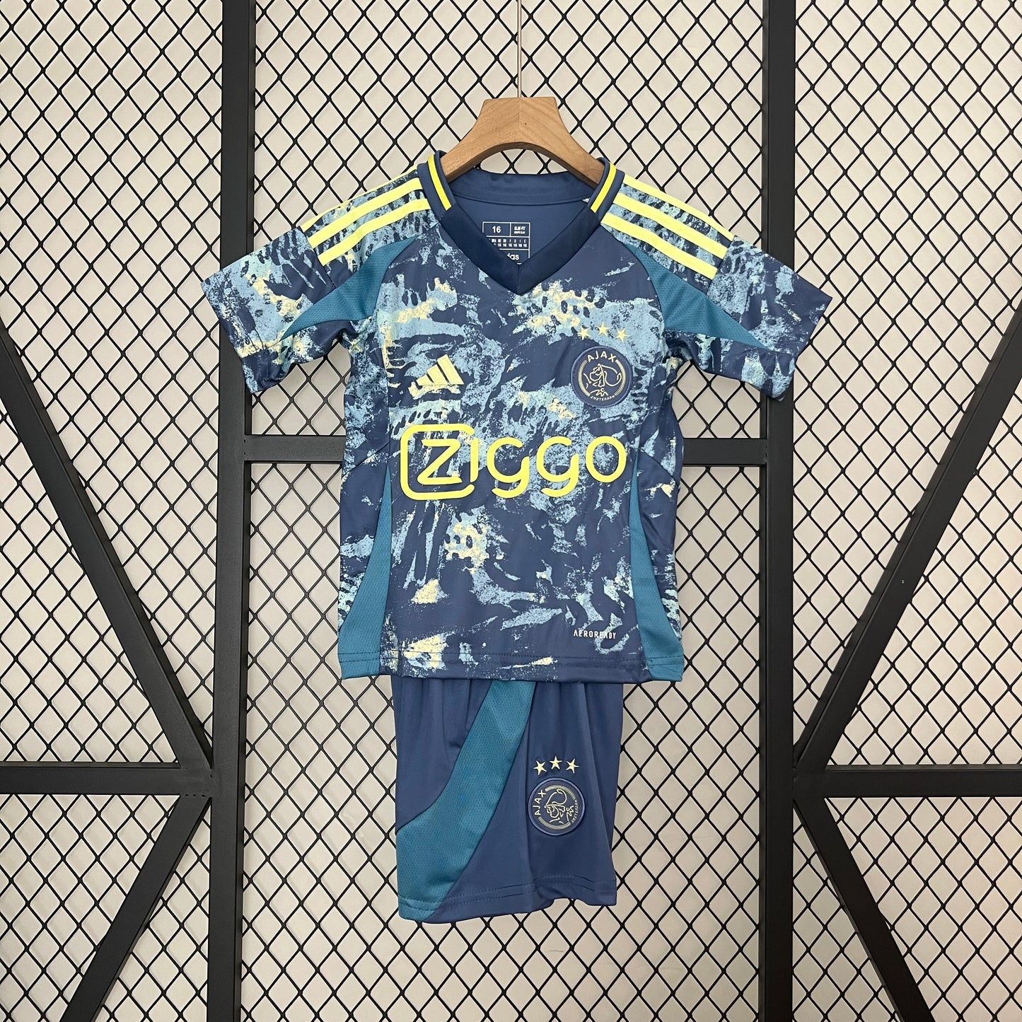 Kit Football Enfant Ajax Amesterdam Extérieur 2024/2025
