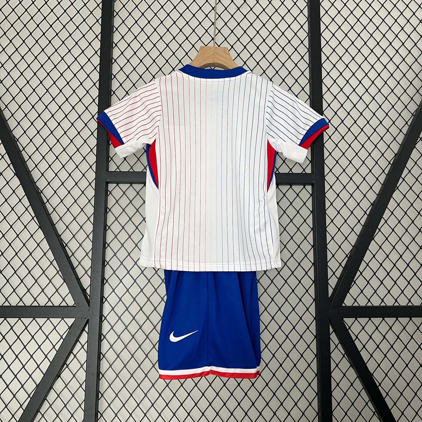 Kit Football Enfant France Extérieur 2024